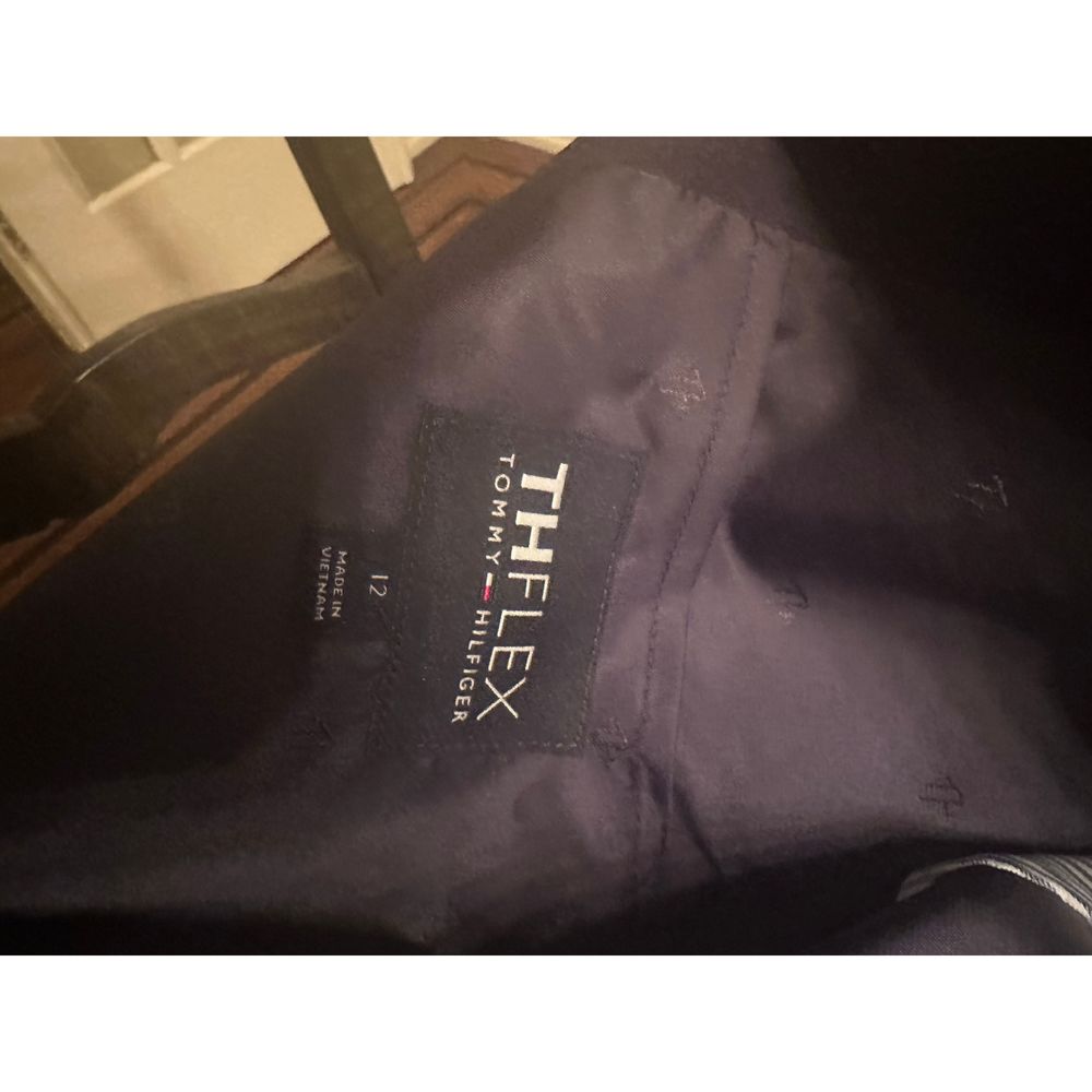 Tommy Hilfiger Boys' 2-Piece Formal Suit Set size 12 Brand New - Picture 6 of 10
